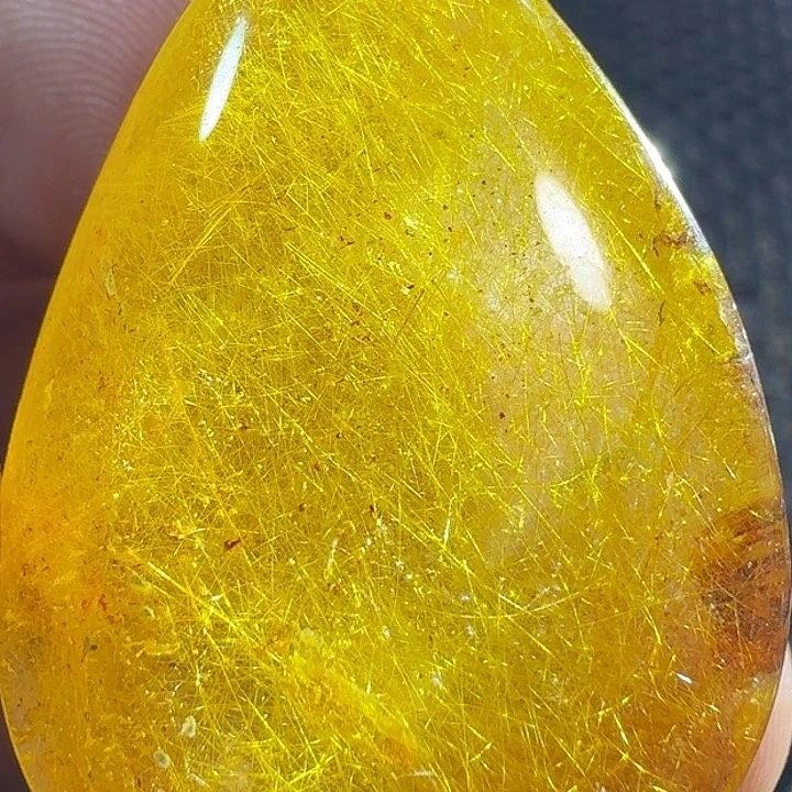 正***盛颈饰发晶未镶嵌你
