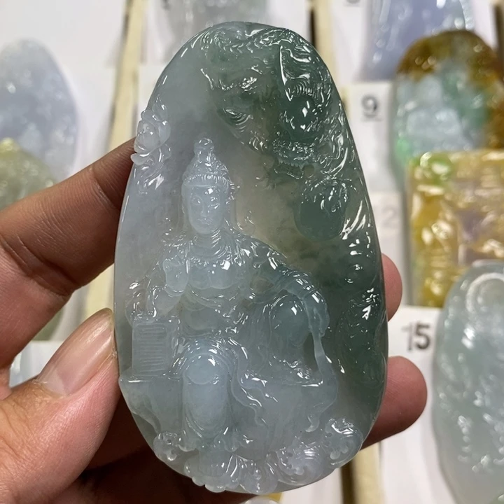 颈饰未镶嵌翡翠御龙观音