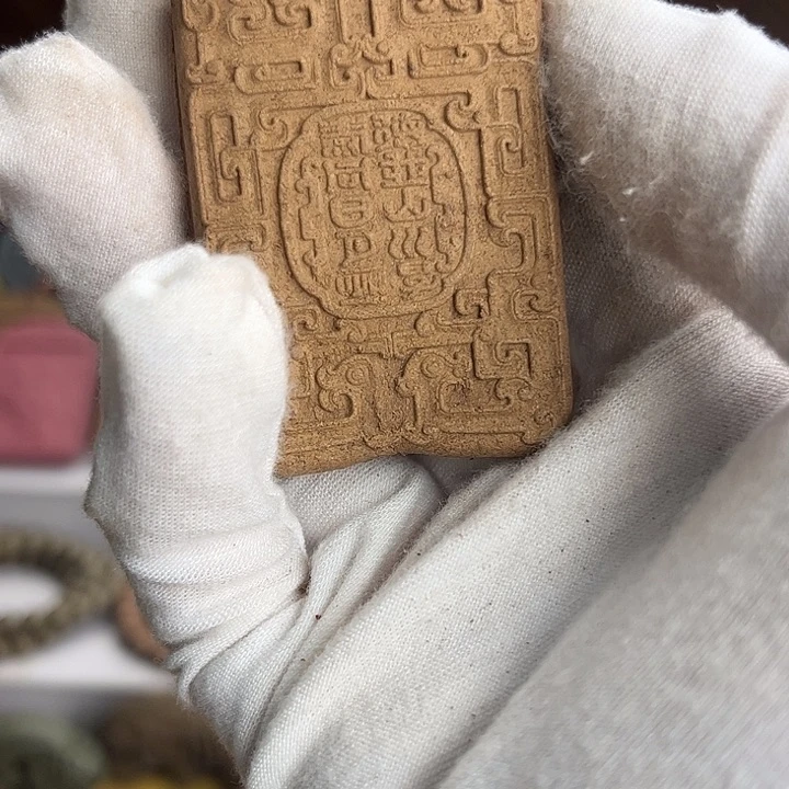 泥塑白龙涎福利脖挂