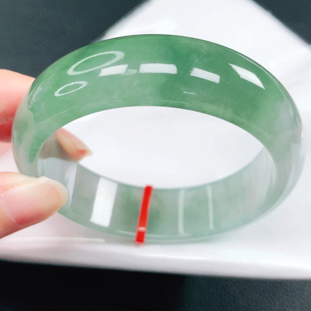 翡翠未镶嵌手镯58圈