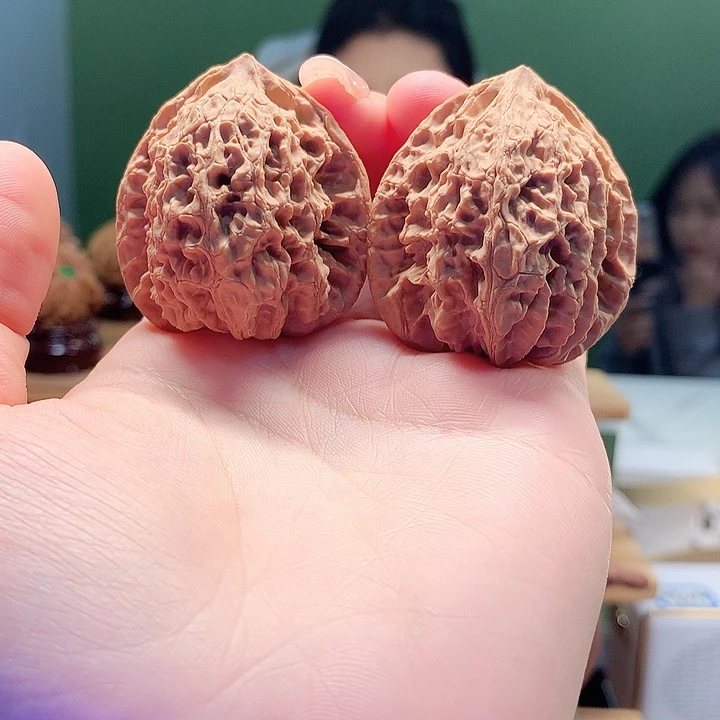 文玩核桃把件三角白41