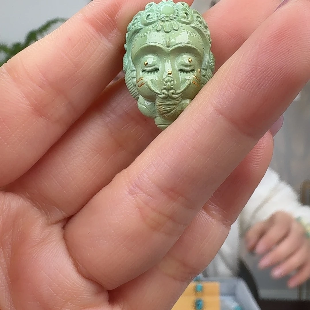 绿松石未镶嵌挂件