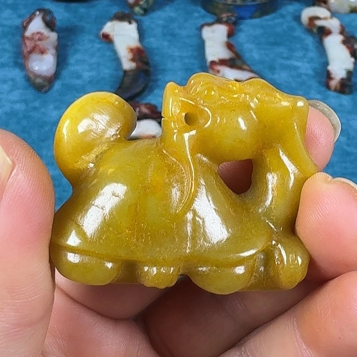 和田玉（糖玉）未镶嵌挂件