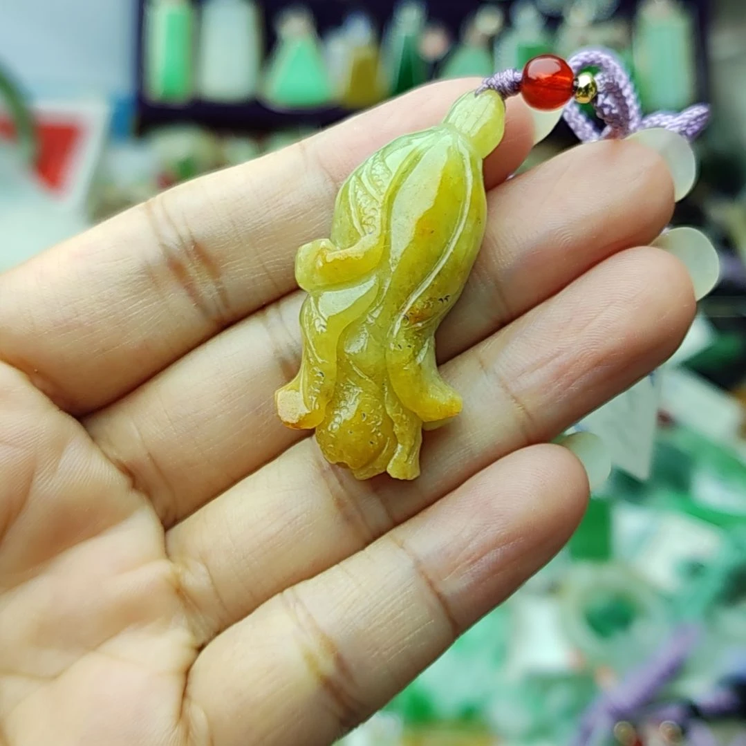 翡翠未镶嵌颈饰59