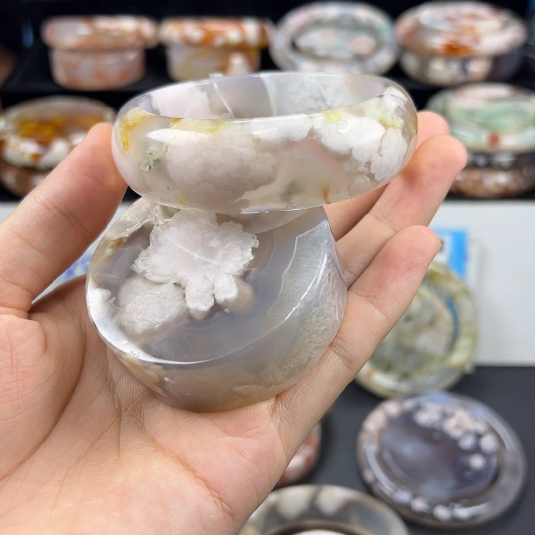 石英质玉未镶嵌手镯