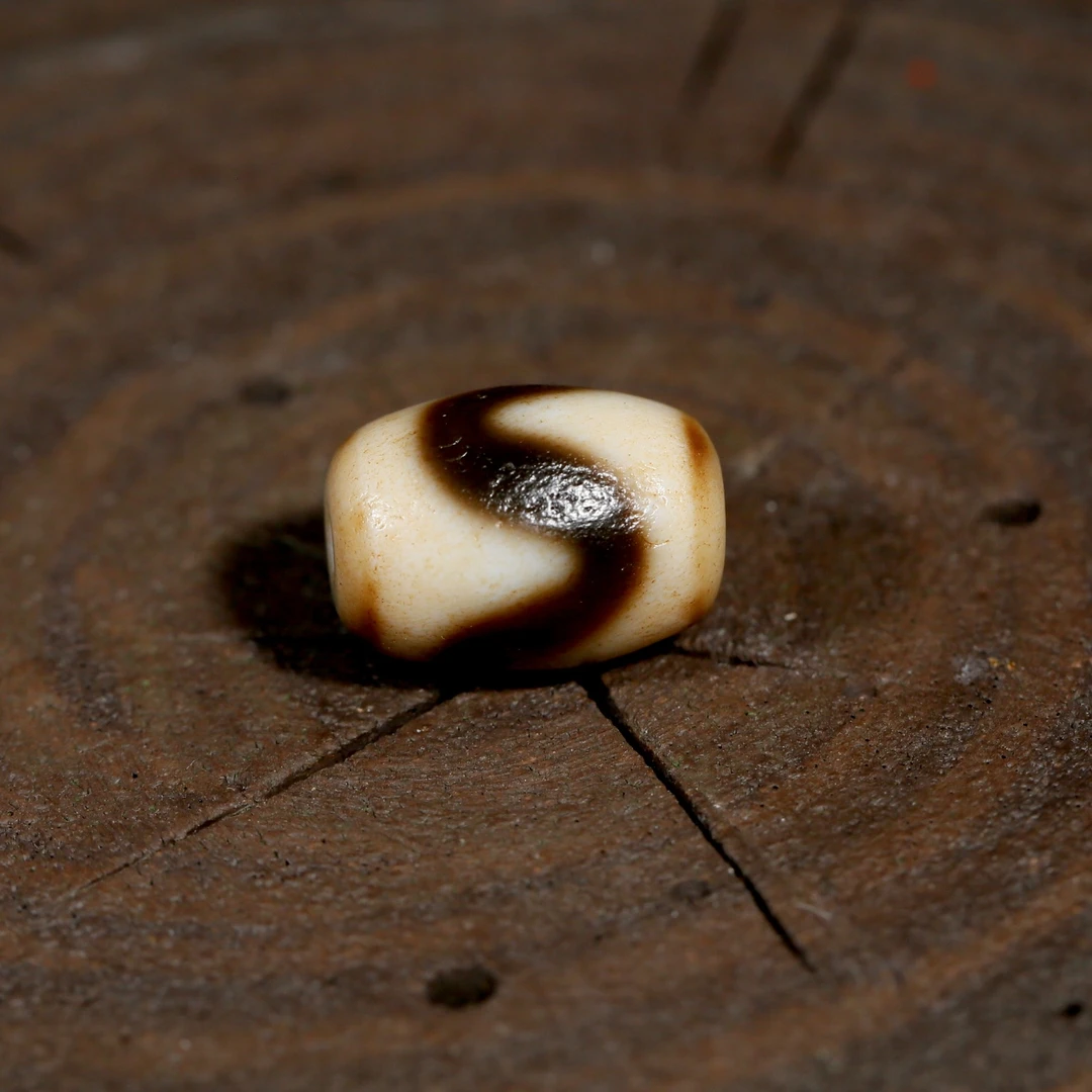 行运任晓攀手工虎芽牙黄桶珠配饰民族风百搭轻奢时尚男女可佩戴