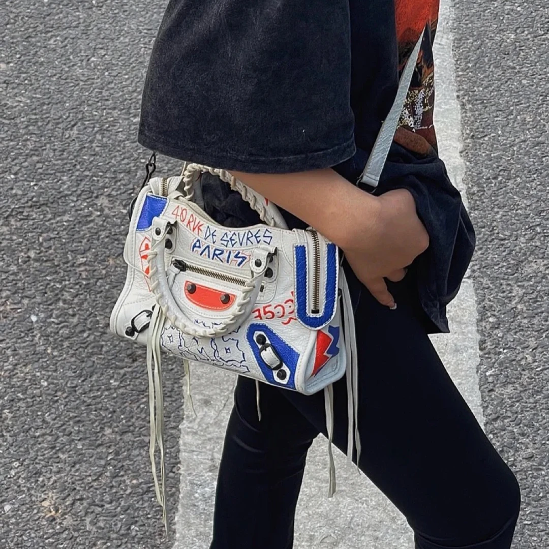 99新 Balenciaga/巴黎世家 /涂鸦字母机车包 /托特包