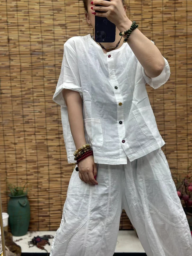 HY   双纱两口袋圆领彩扣开衫