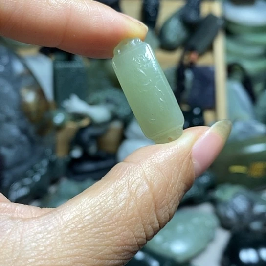 未镶嵌和田玉（青玉）珠宝半成品