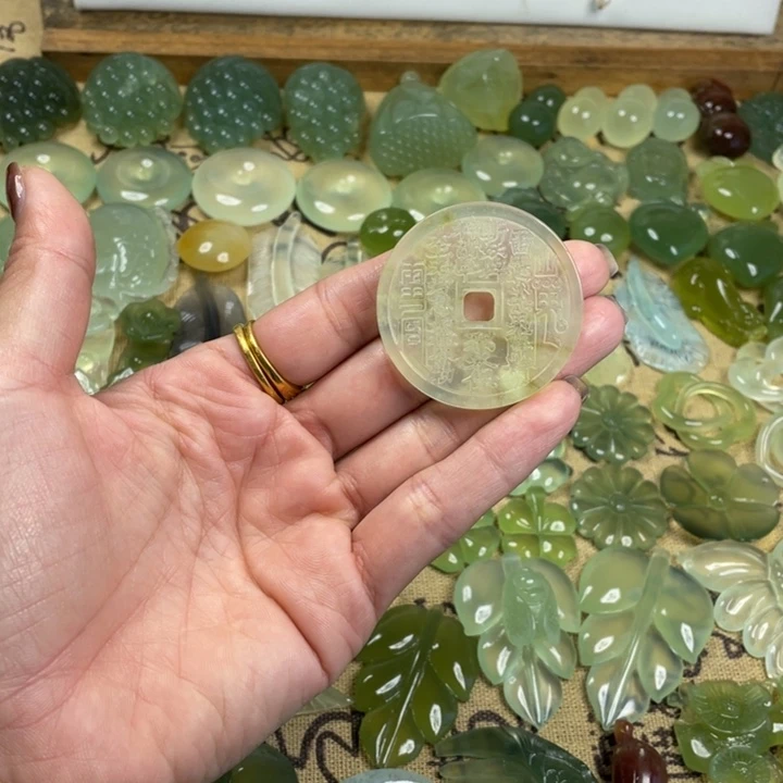 蛇纹石玉合金颈饰