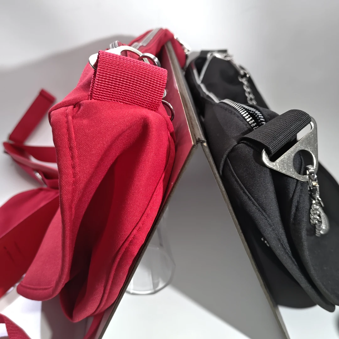 06602大气时尚潮流黑红个性十字斜挎单肩大包包