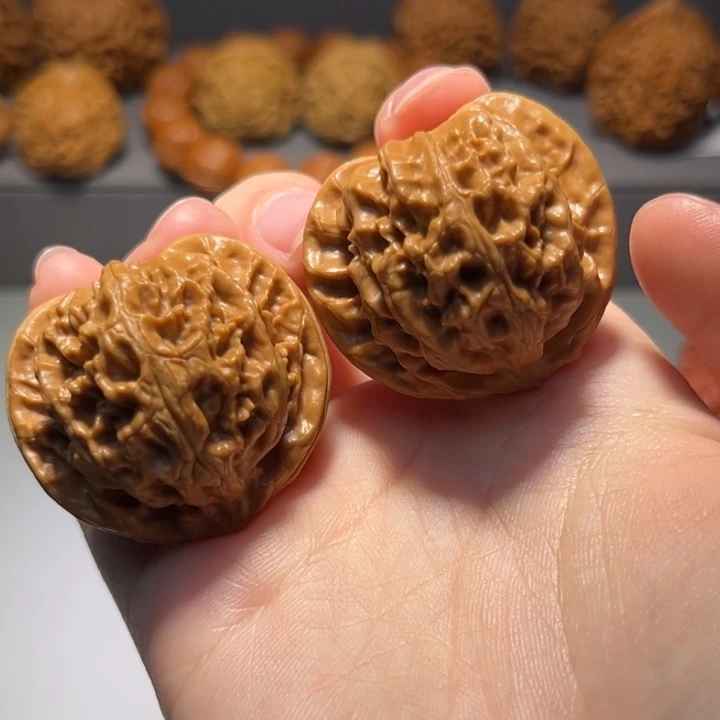 文玩核桃把件宫灯707