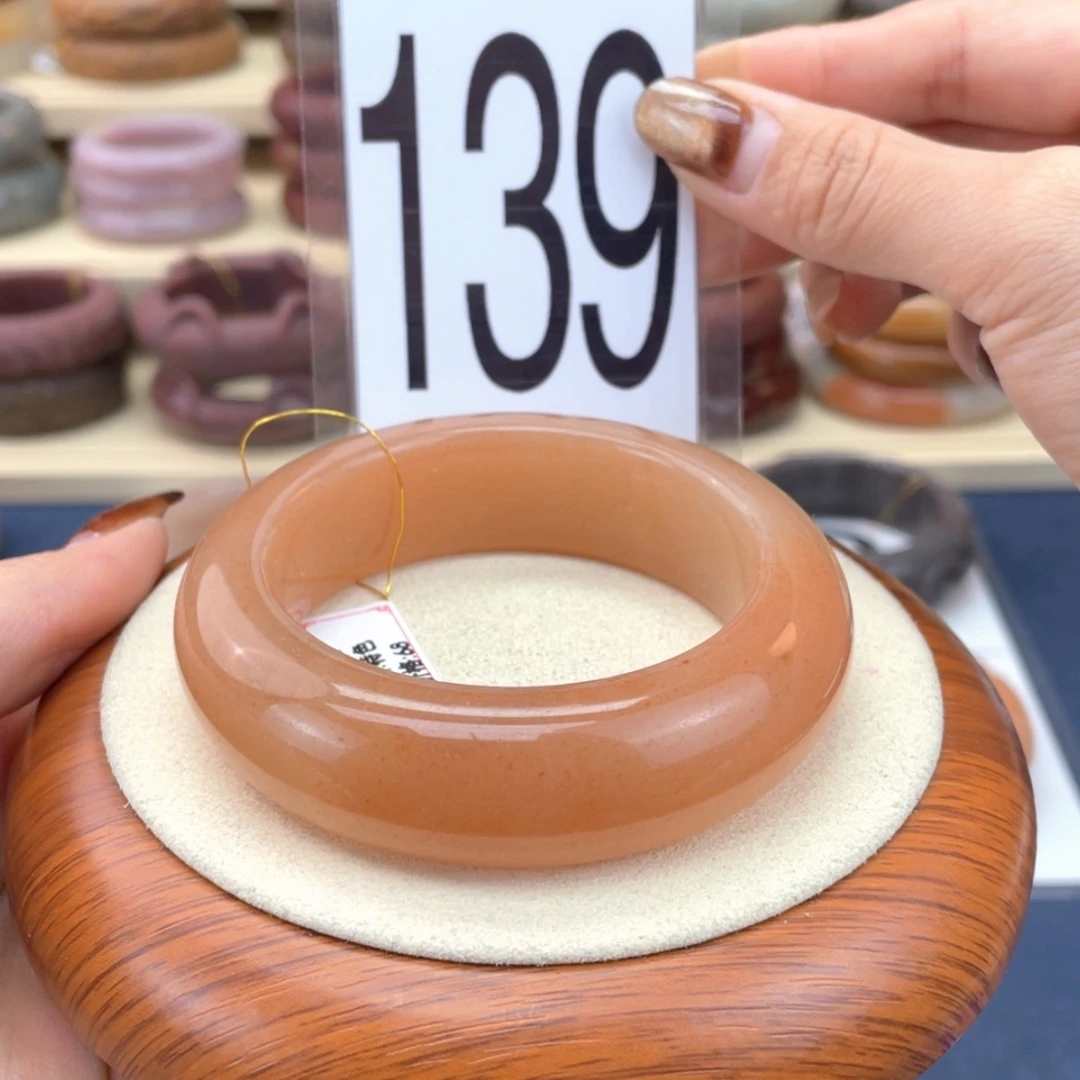 【闪购商品】石英质玉手镯未镶嵌