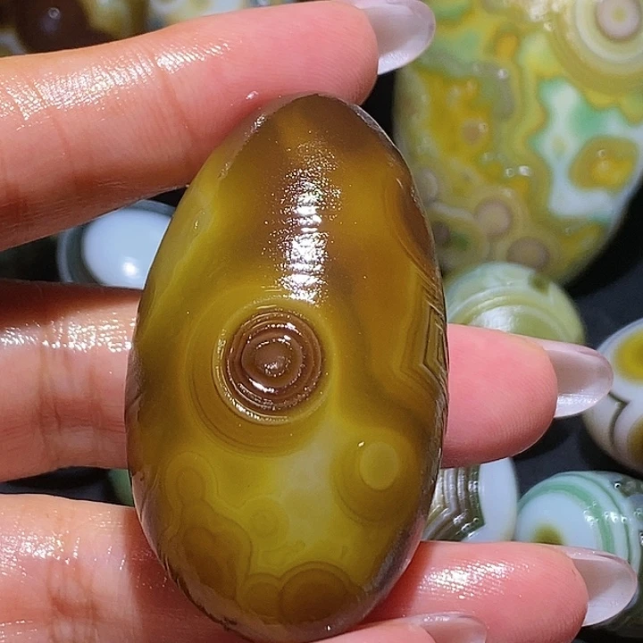 玛瑙/玉髓未镶嵌珠宝奇石109