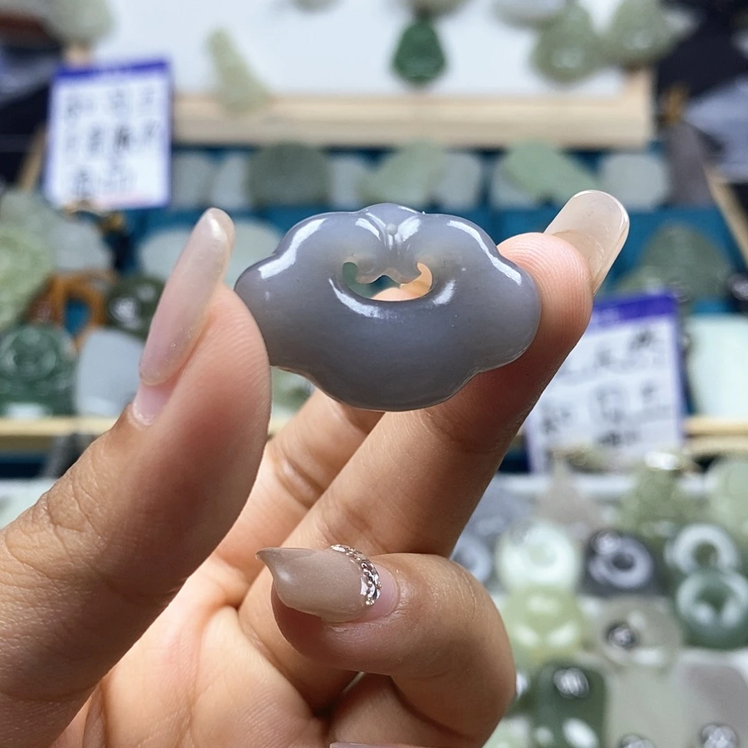和田玉未镶嵌颈饰祥云锁30mm