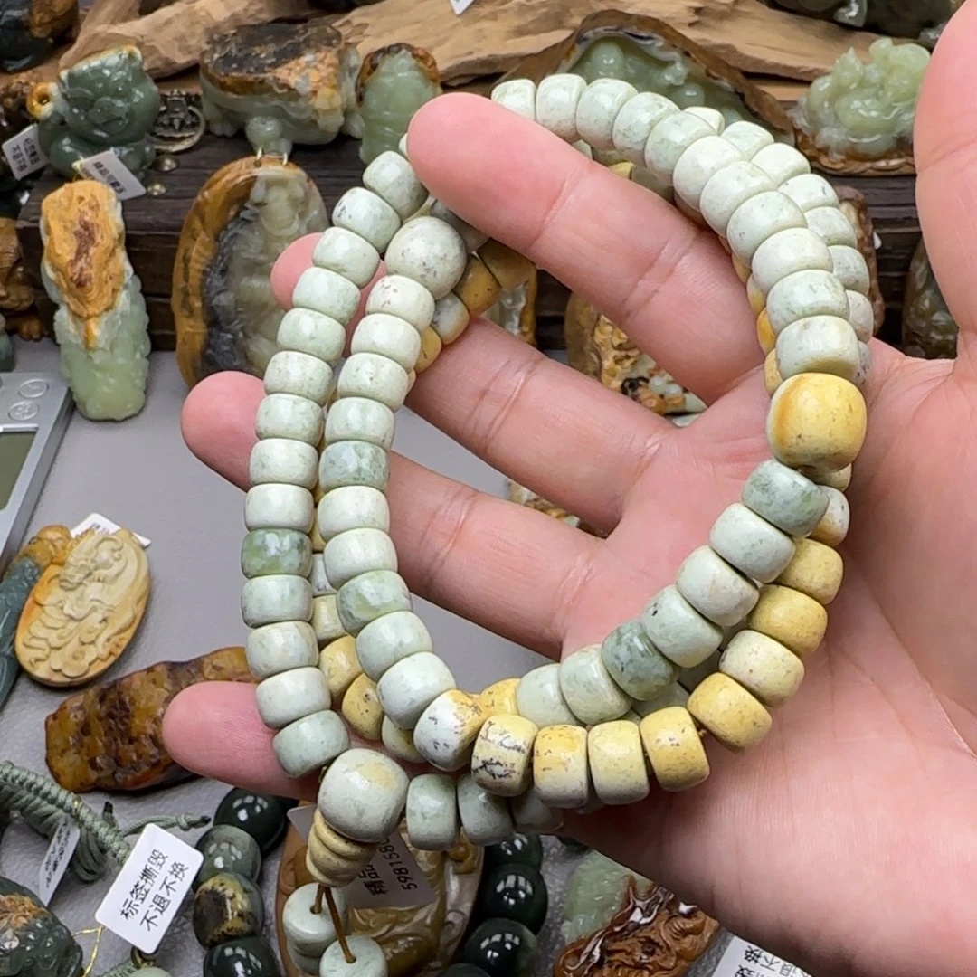 帅***学岫岩河磨玉（透闪石质玉）未镶嵌珠宝奇石