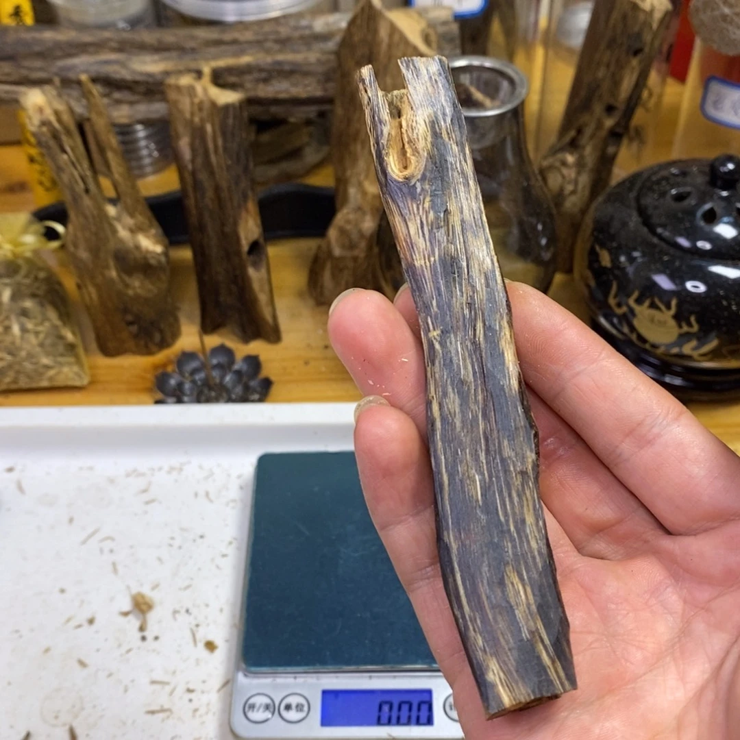 沉香高油香薰路河14克