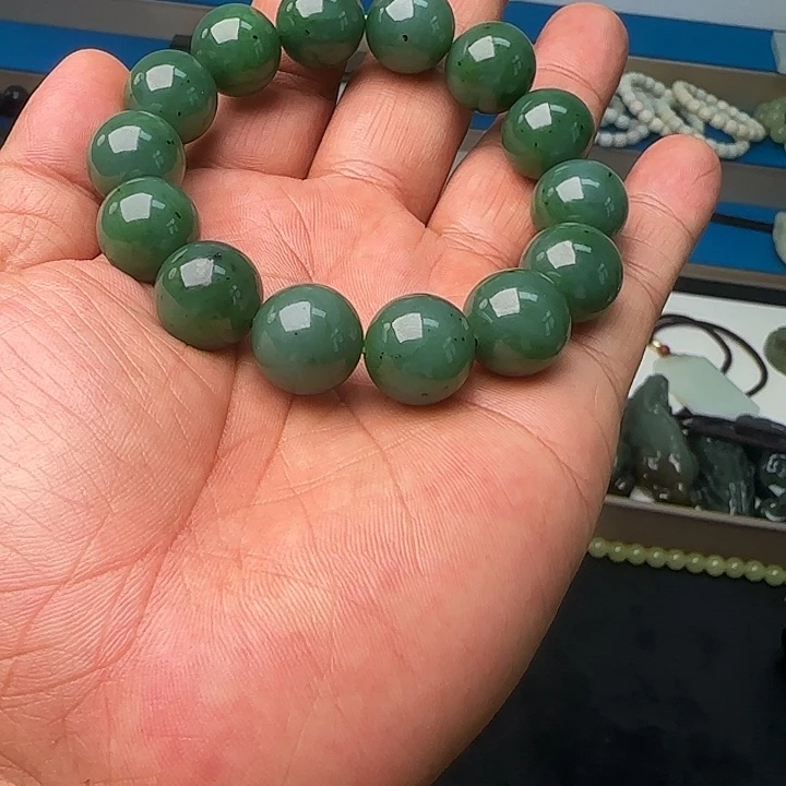 手链未镶嵌和田玉（碧玉）