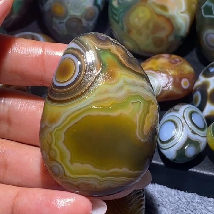 玛瑙/玉髓未镶嵌珠宝奇石12