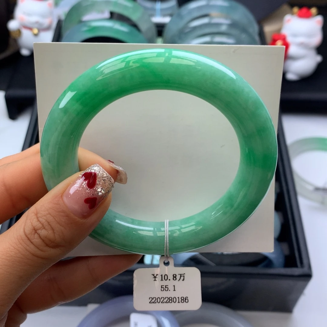 翡翠手镯未镶嵌54-55满绿胖圆条