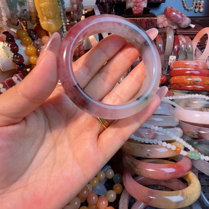 未镶嵌手镯石英质玉糖**糖