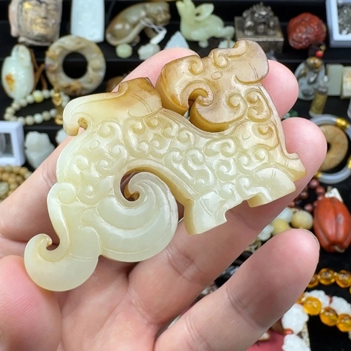 和田玉（糖玉）未镶嵌挂件