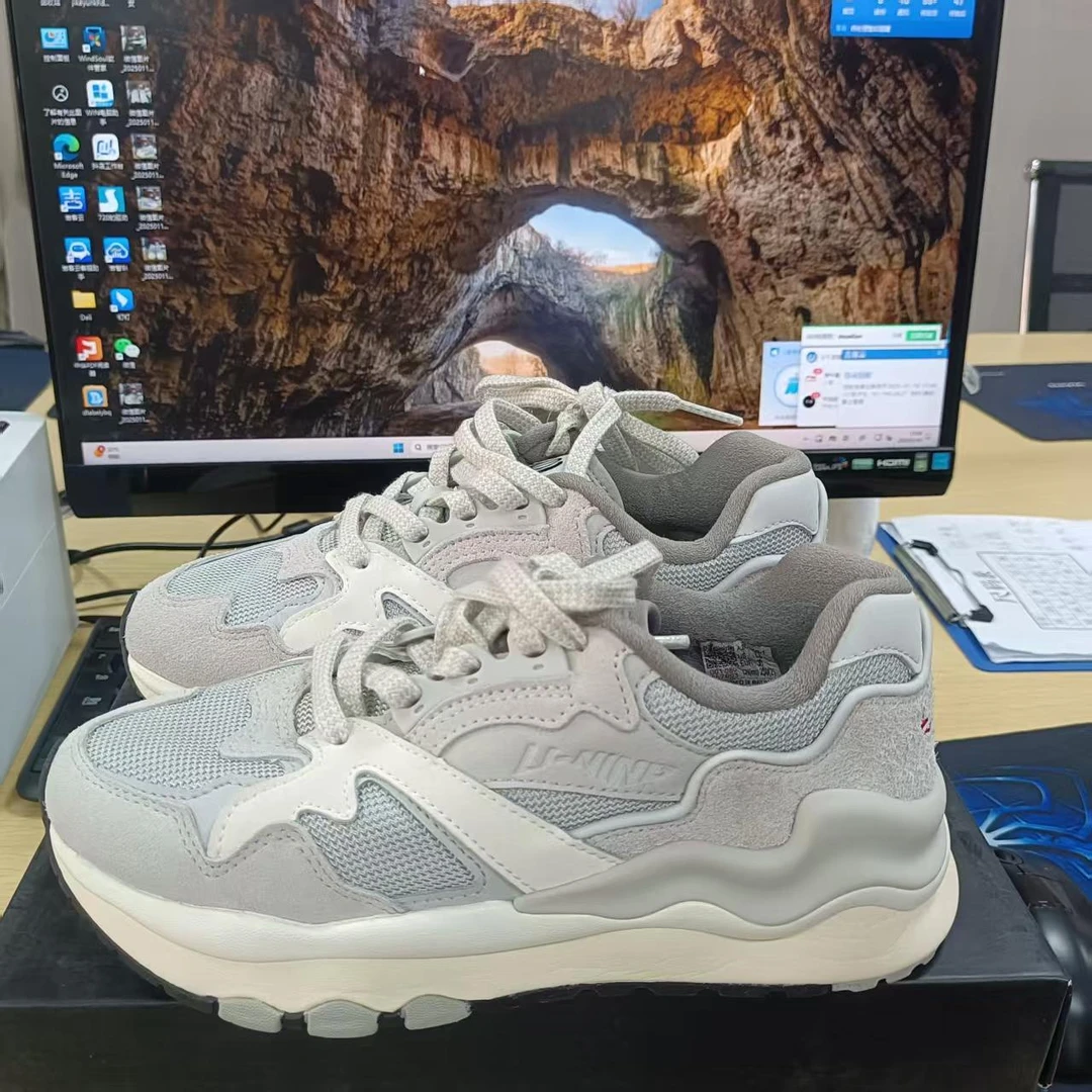 B品以直播展示为准左脚面微脏左右脚底脏X651李宁女运动鞋AZGT008