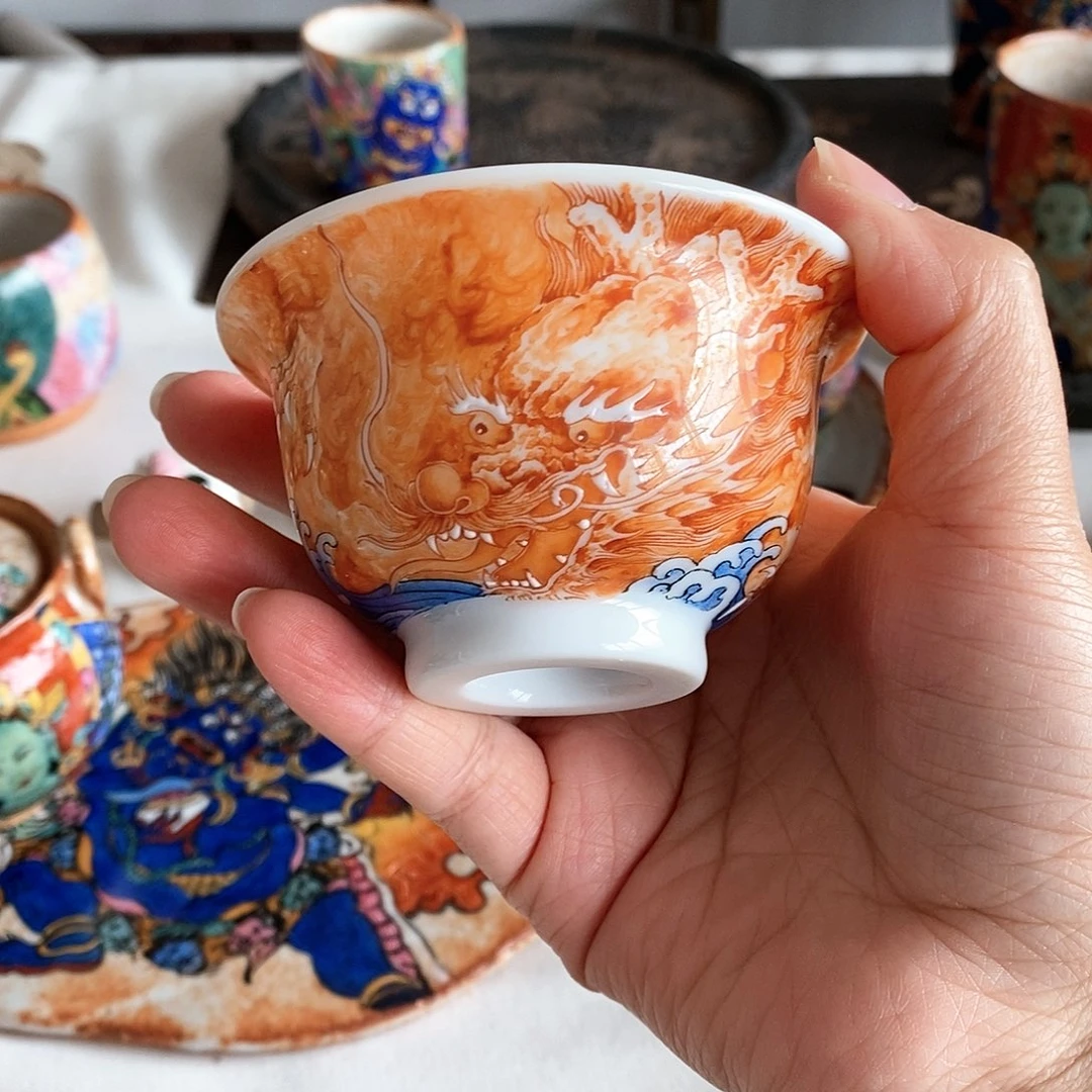 手工手绘凡红龙茶杯