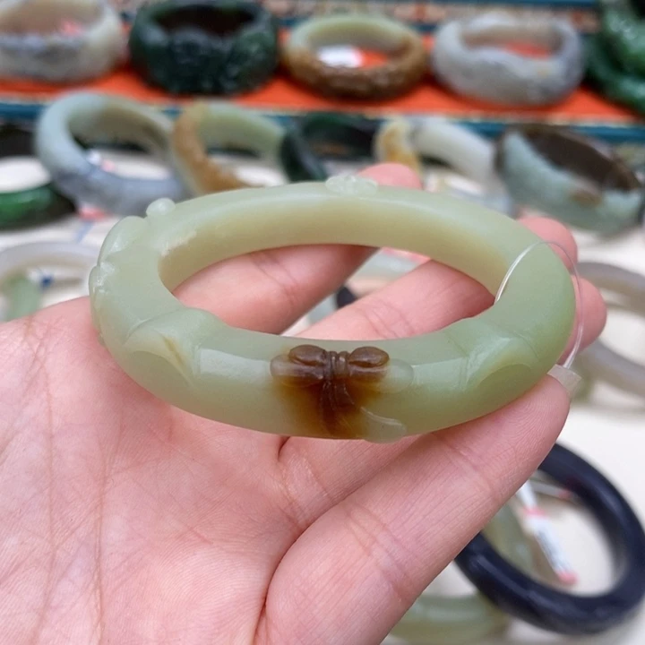 和田玉手镯52.3定制未镶嵌