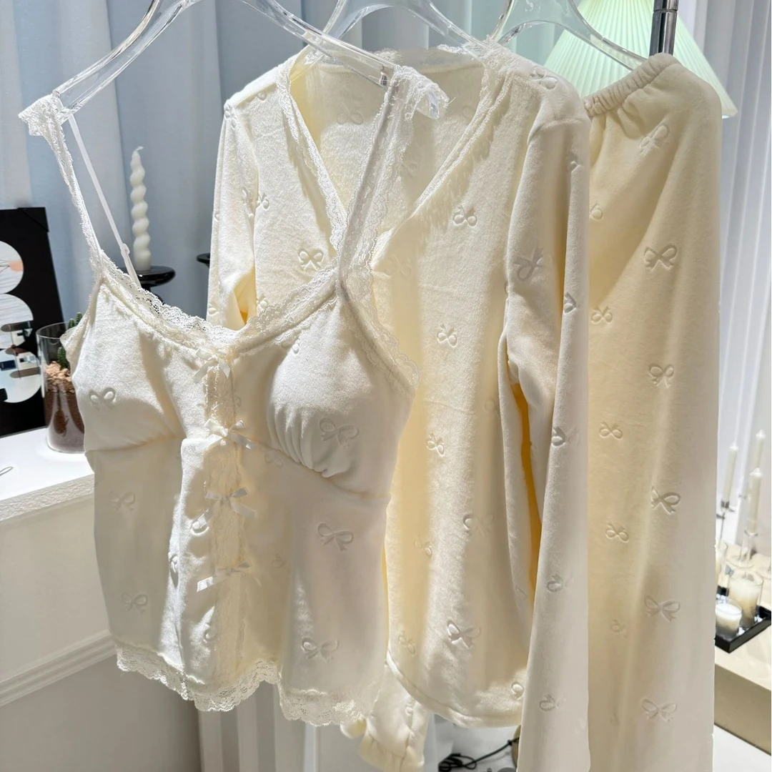 【小蝴蝶结】-秋冬新款带胸垫小众时尚可外海岛绒家居服睡衣套装