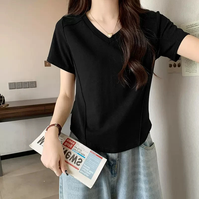 Fjwldy黑色短款T恤女夏季新款小众V领设计感短袖大码修身显瘦上衣