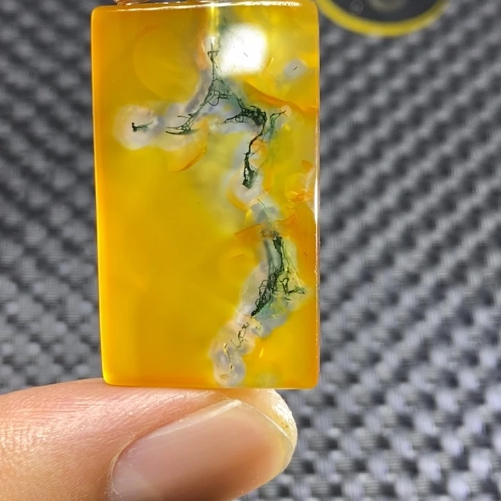正***存玛瑙/玉髓未镶嵌玛瑙