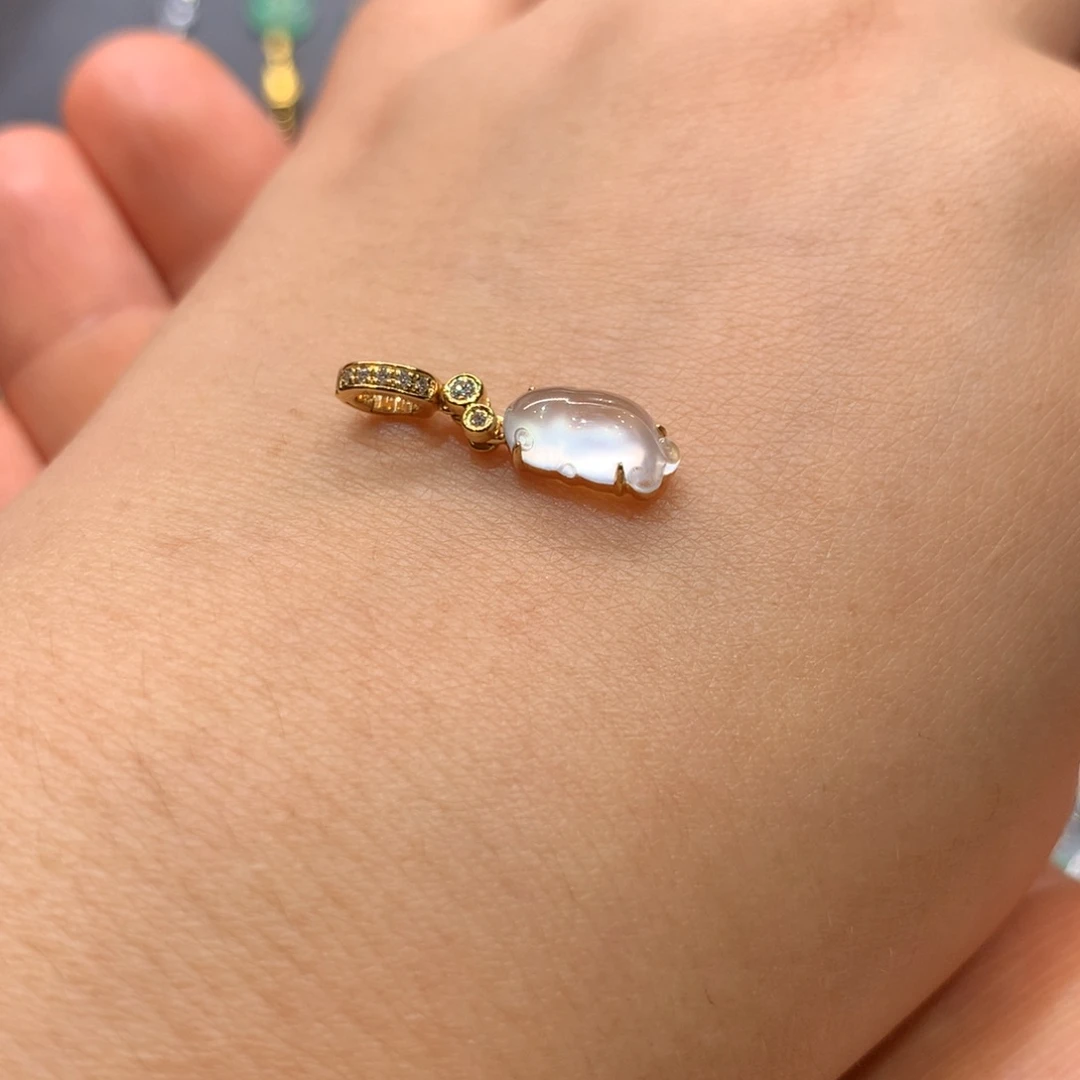 翡翠18K金镶嵌颈饰吊坠提溜