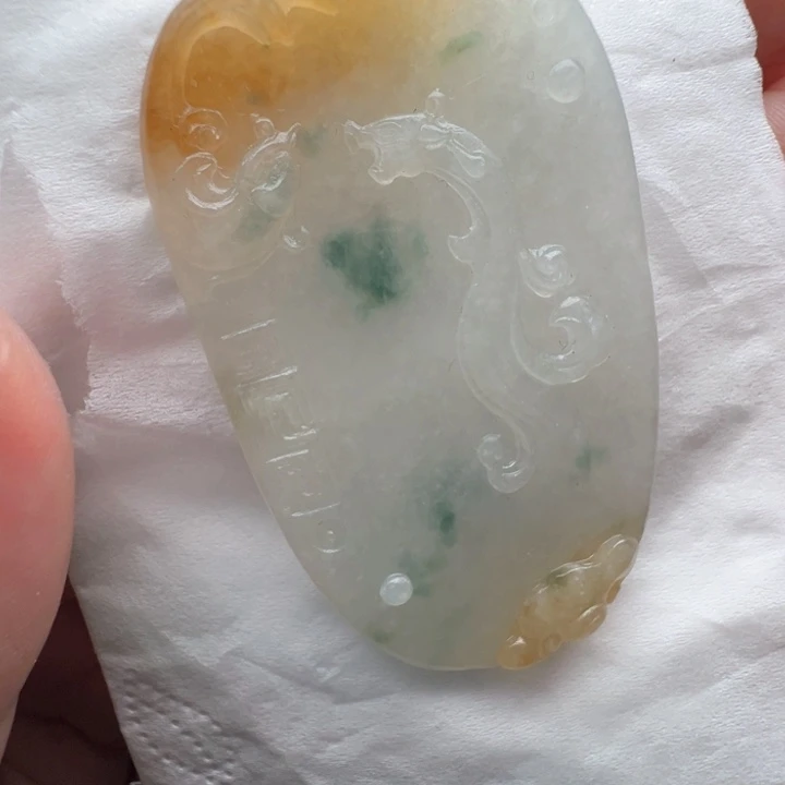 定制翡翠未镶嵌包抛光