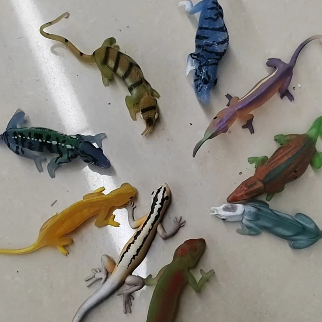 玩具动物随机混发