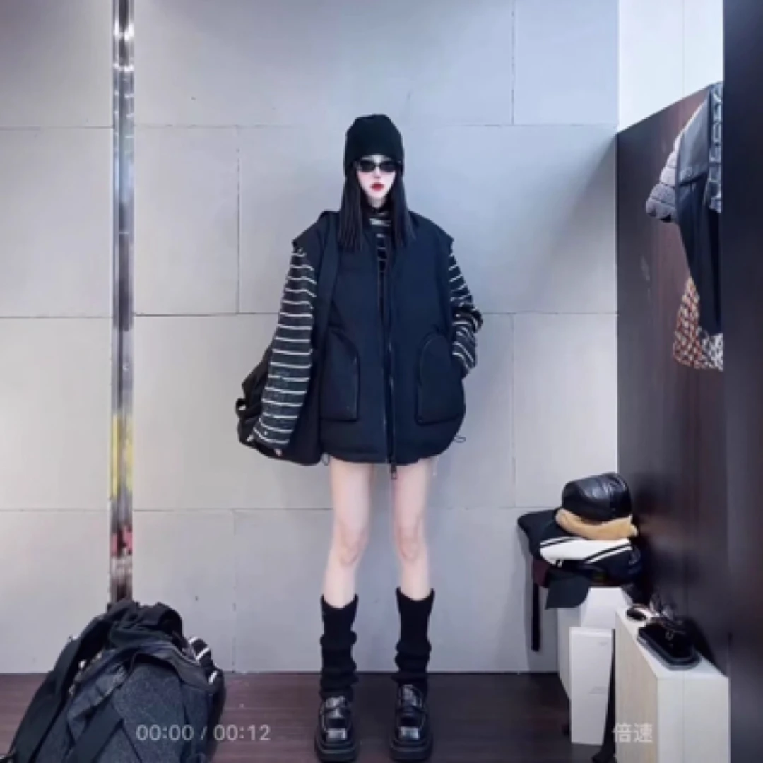 【碟yin】拉链口袋羽绒服马甲