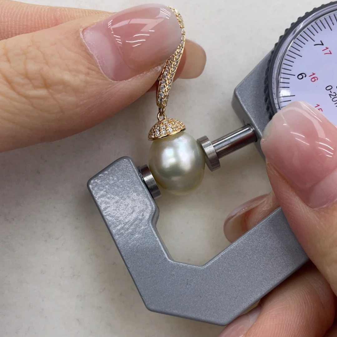 银S925镶嵌海水珍珠颈饰