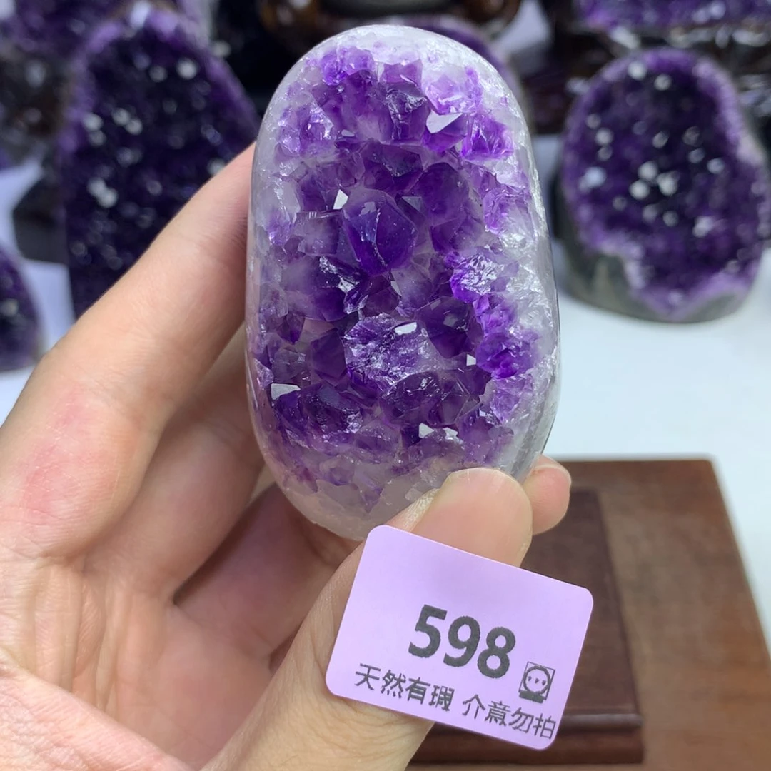 未镶嵌水晶大型摆件（非配饰）