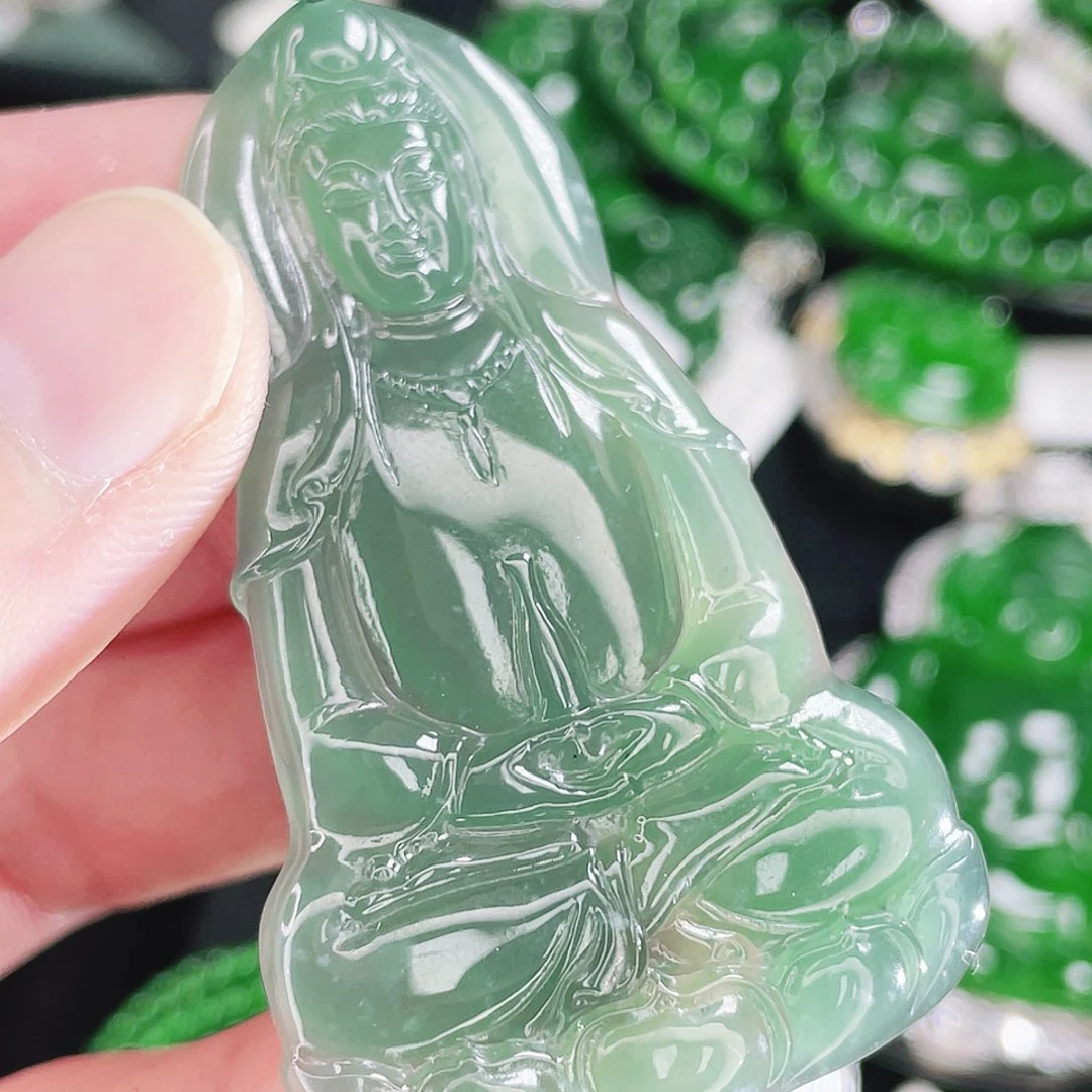 翡翠未镶嵌颈饰3，