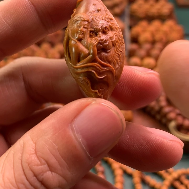 手串/手链橄榄核橄榄核雕，美女