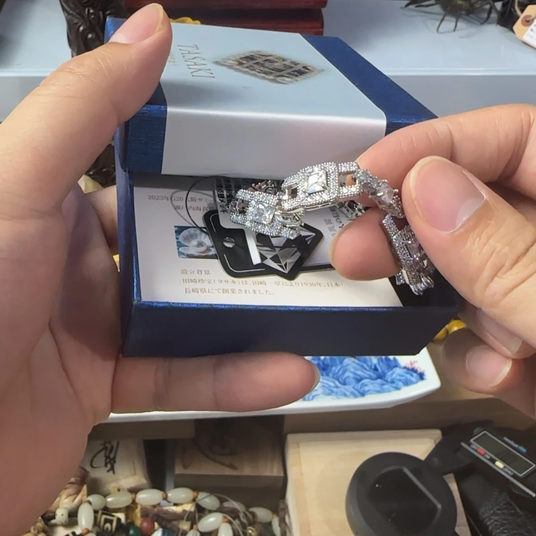 瓷片放漏场，全都漏，，