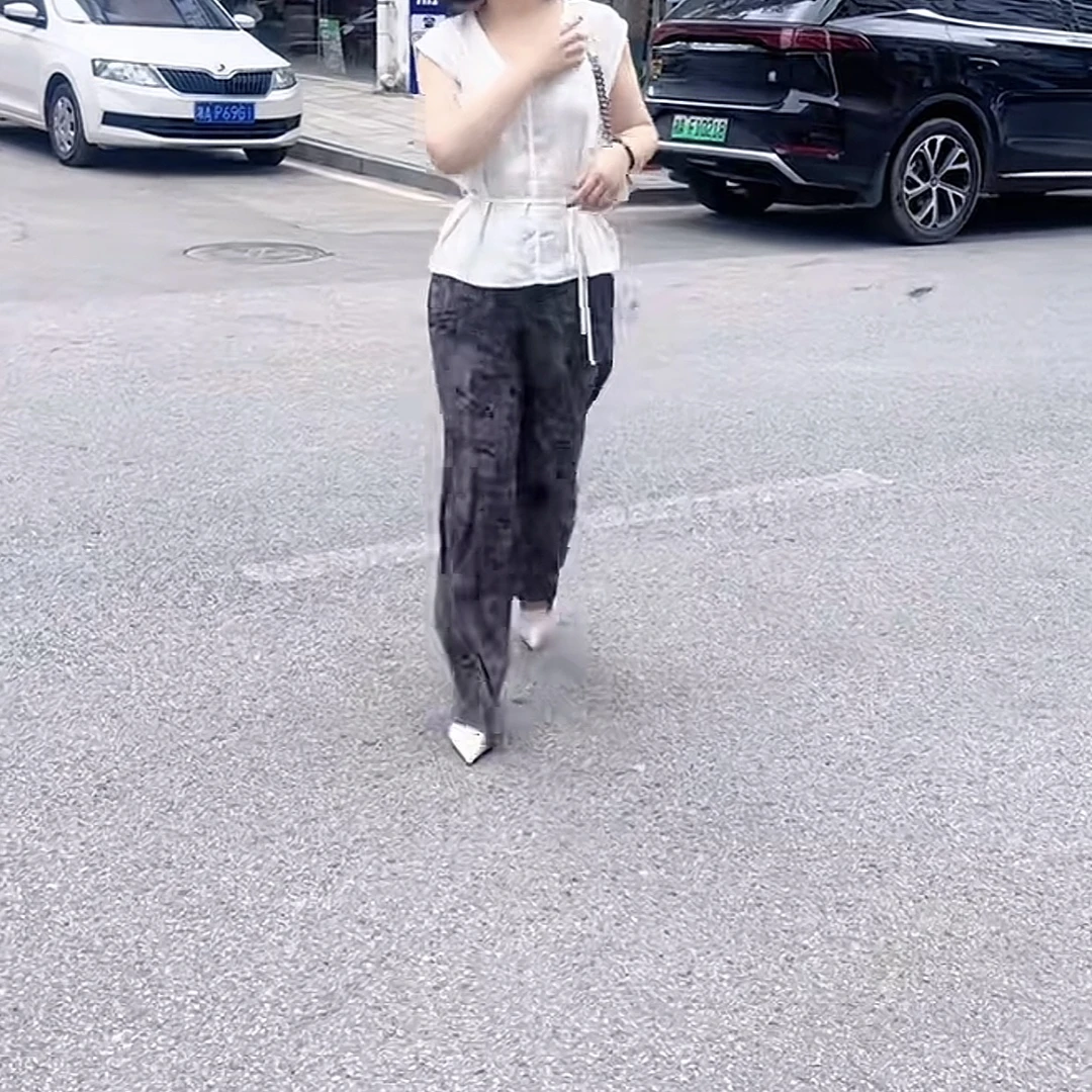 新款时尚洋气精品百搭女装Y1461