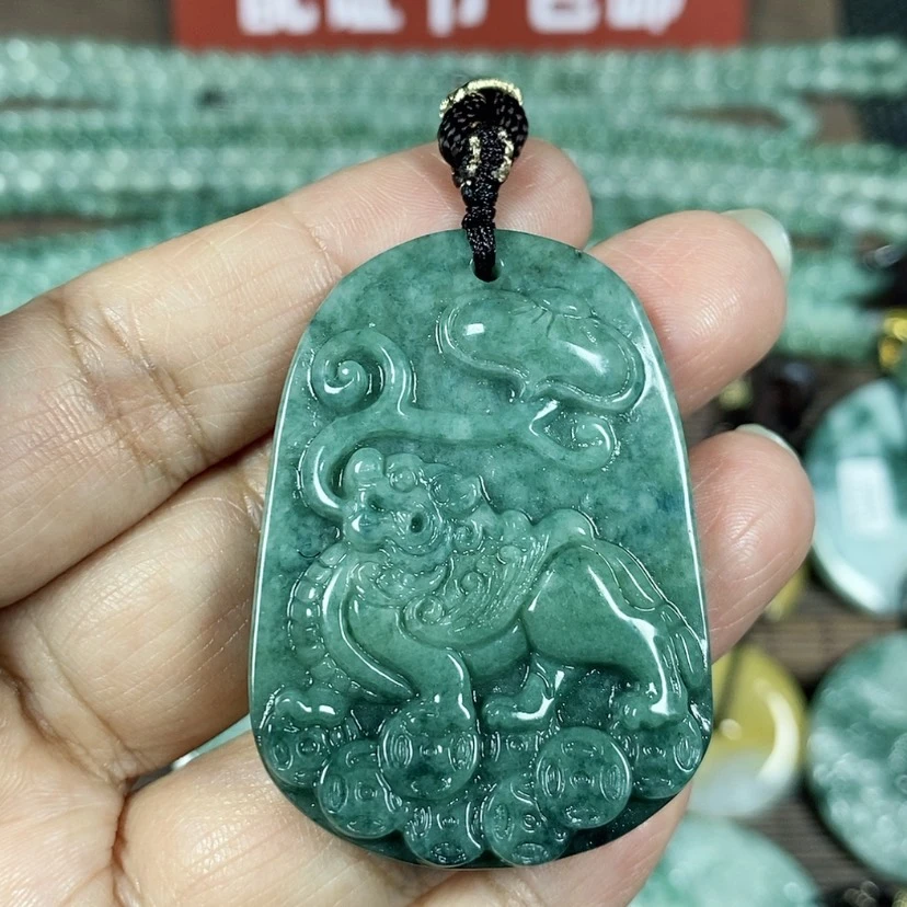 【闪购商品】翡翠颈饰未镶嵌玉吊坠翡翠玉飞天貔貅牌