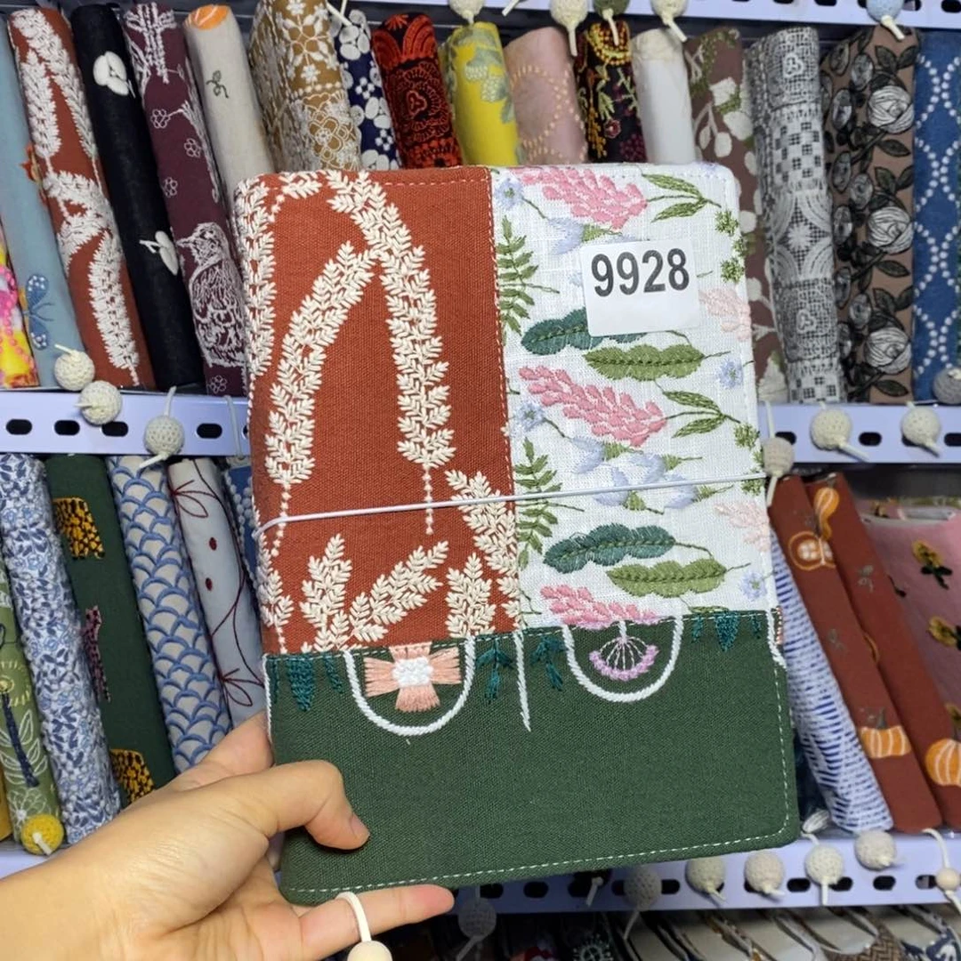 一***汁织绣a5送纸活页9928