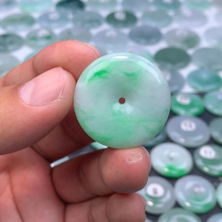 翡翠未镶嵌颈饰缅甸天然A货翡翠30-5.6