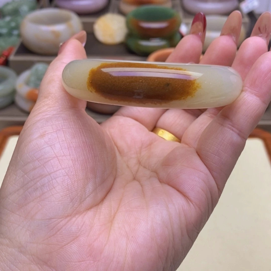 【闪购商品】石英质玉手镯未镶嵌昱*