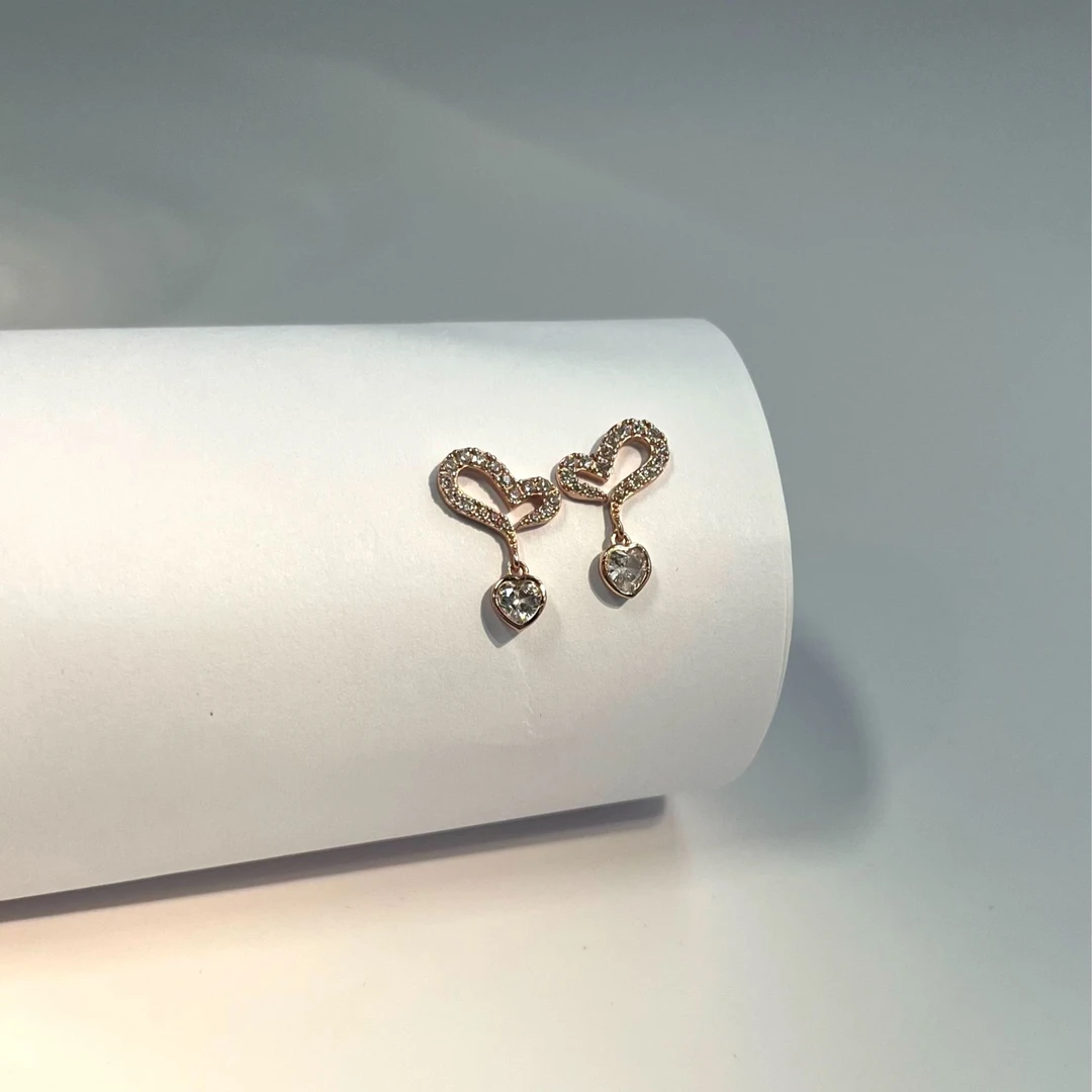 钛钢锆石耳饰  耳环女耳饰ins耳钉复古简约小众个性设计感优雅