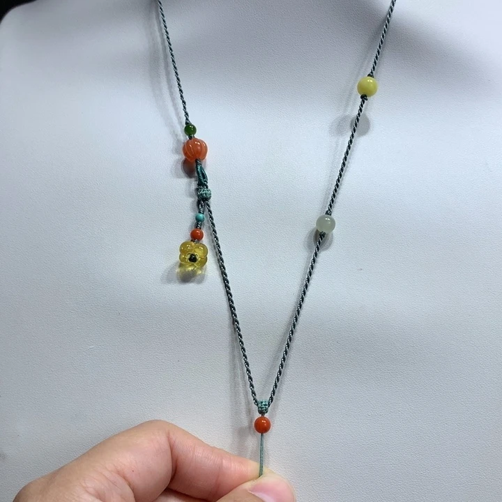 蜜蜡未镶嵌颈饰特价