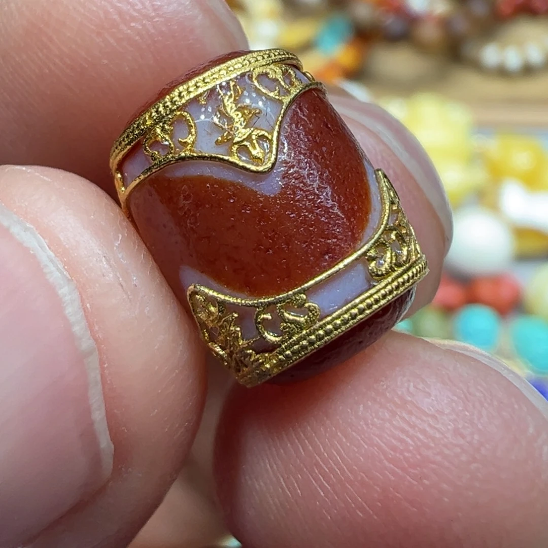 玛瑙/玉髓18K金镶嵌颈饰