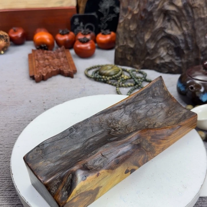 大果紫檀（缅甸花梨）维*